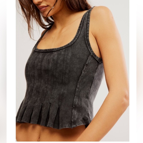 NEW FREE PEOPLE We The Free Roller Tank / Black. Size: M - Picture 4 of 4